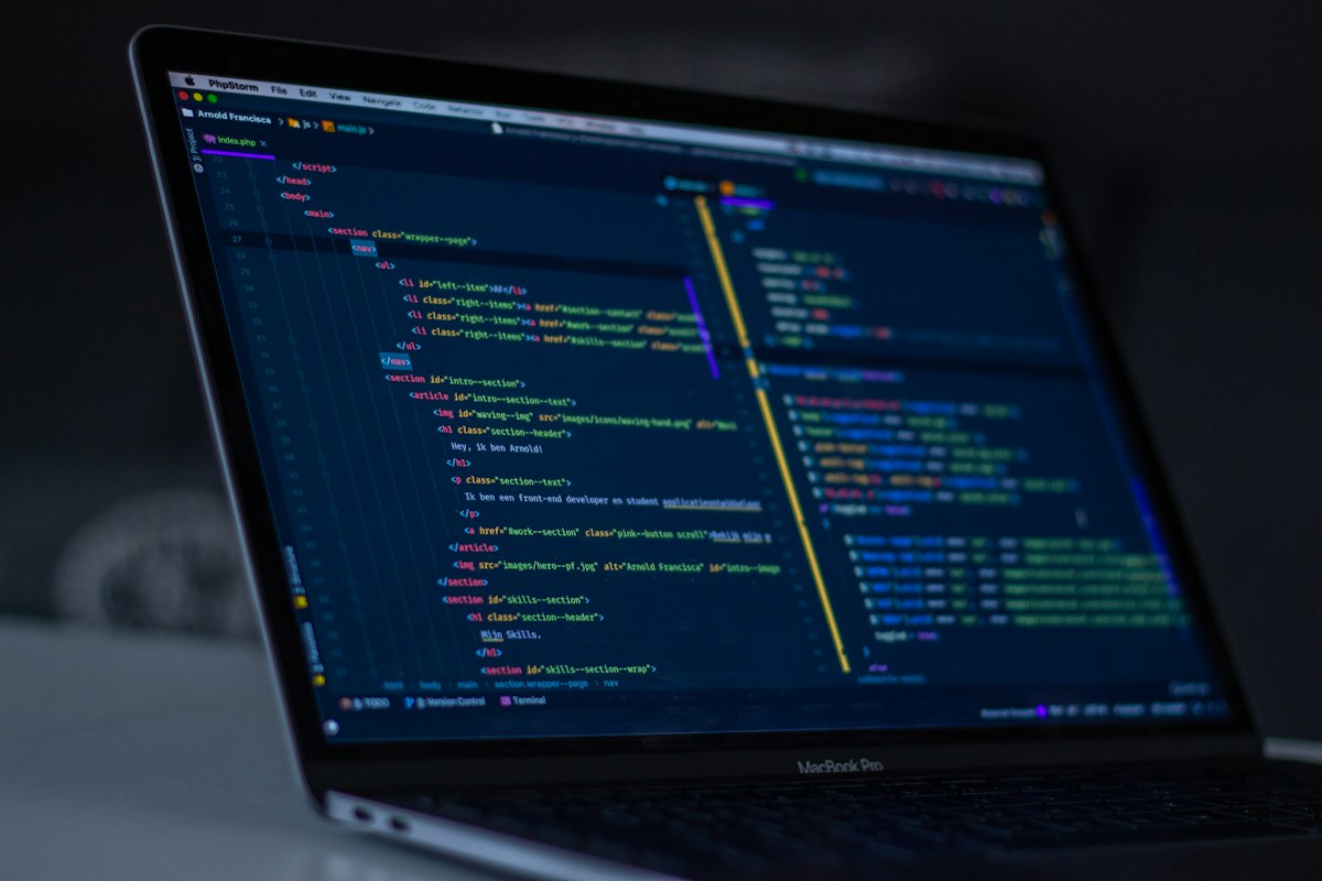CodeCanvas Studio interface showing active TypeScript syntax analysis